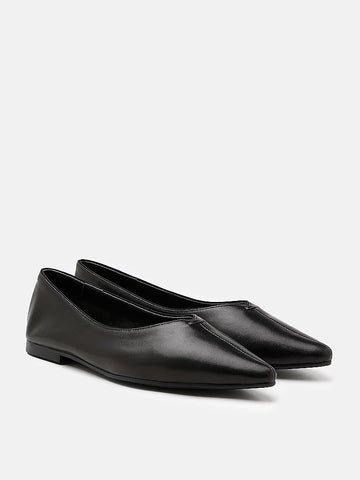 Go-To Essential Staple Flats- Black
