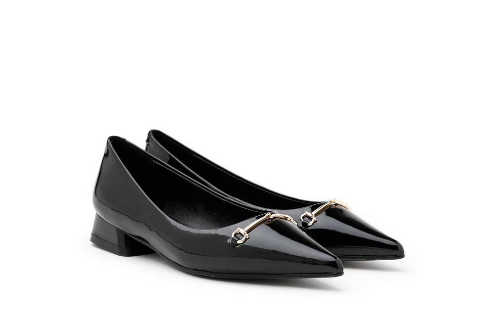623A-2 BLACK PENNY BUCKLE PATENT LEATHER HEELS